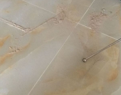 雅安市瓷砖空鼓维修公司分享粘合剂选择不当在瓷砖铺贴过程中可能导致以下问题